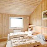 Four-bedroom In Feriehus Allinge-Sandvig