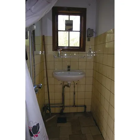 بيت للعطل Awesome Home In Allinge With Sauna إلينغه